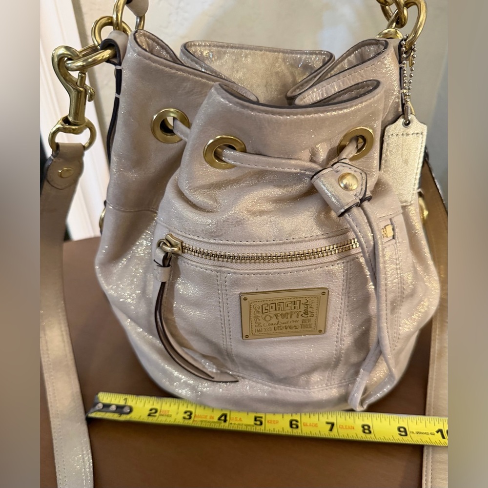 Coach Metallic Beige Poppy Shoulder Bag with Gold Hardware - Picture 9 of 16